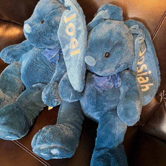 Happy Easter 2024. Bunny ear embroidery by me🤩 - Picture 2 of 3